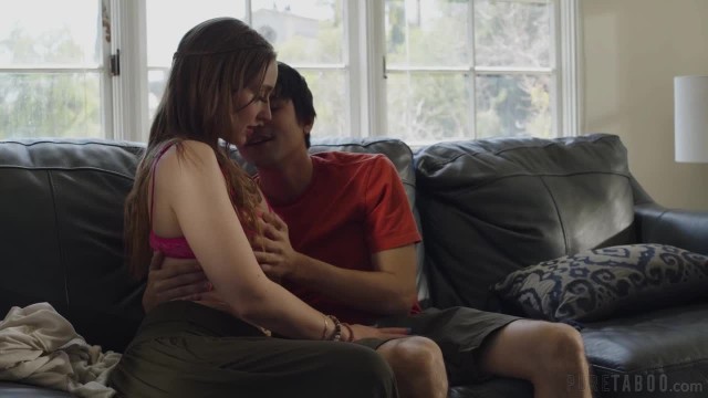 Секс втроем у гештальд-психолога