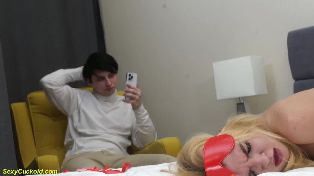 Сегодня она побудет покорной рабыней